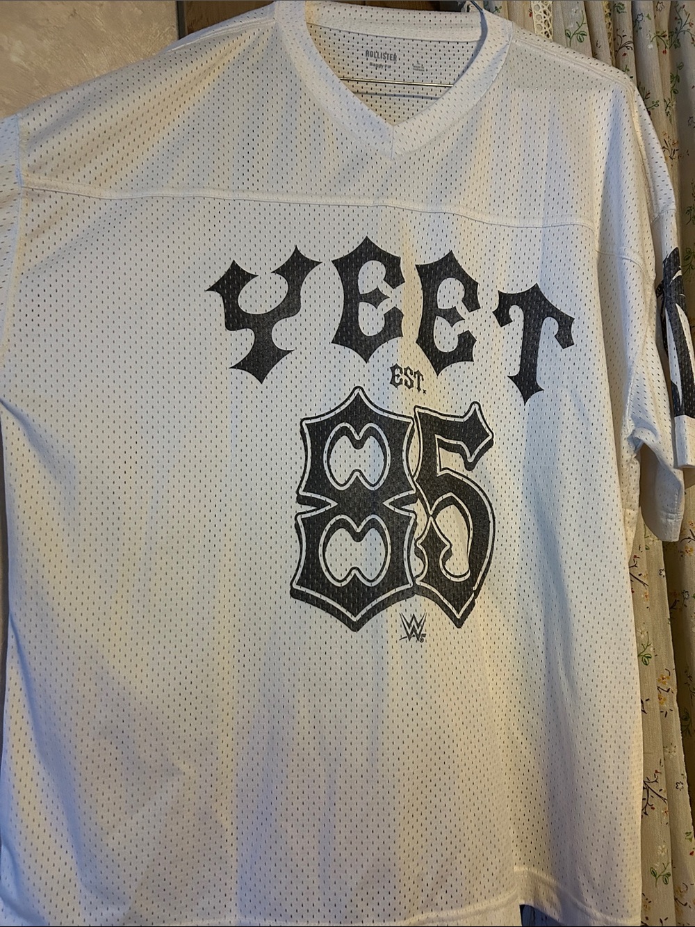 WWE White Mesh 'Y2ET 85' Graphic Jersey